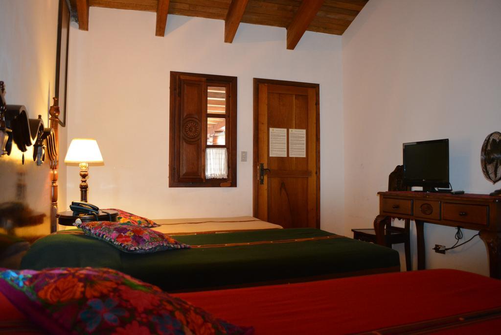 Hotel Candelaria Antigua Exterior photo