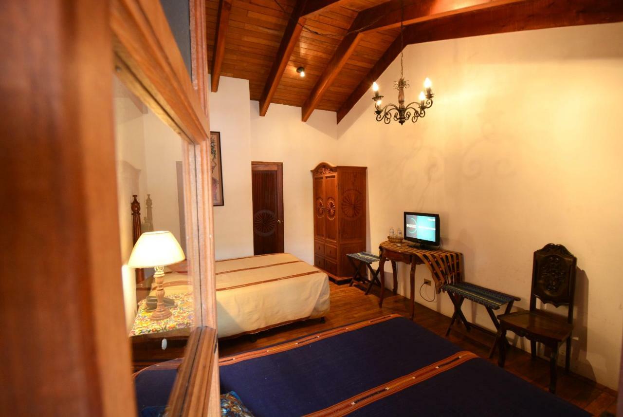 Hotel Candelaria Antigua Exterior photo